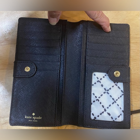 Kate Spade EUC Stacy Laurel Way Black Saffiano Leather Large Slim Bifold Wallet - Picture 8 of 11